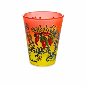 Bicchierino vetro satinato sfumato arancio giallo con scritta Calabria e peperoncini rossi decorativi