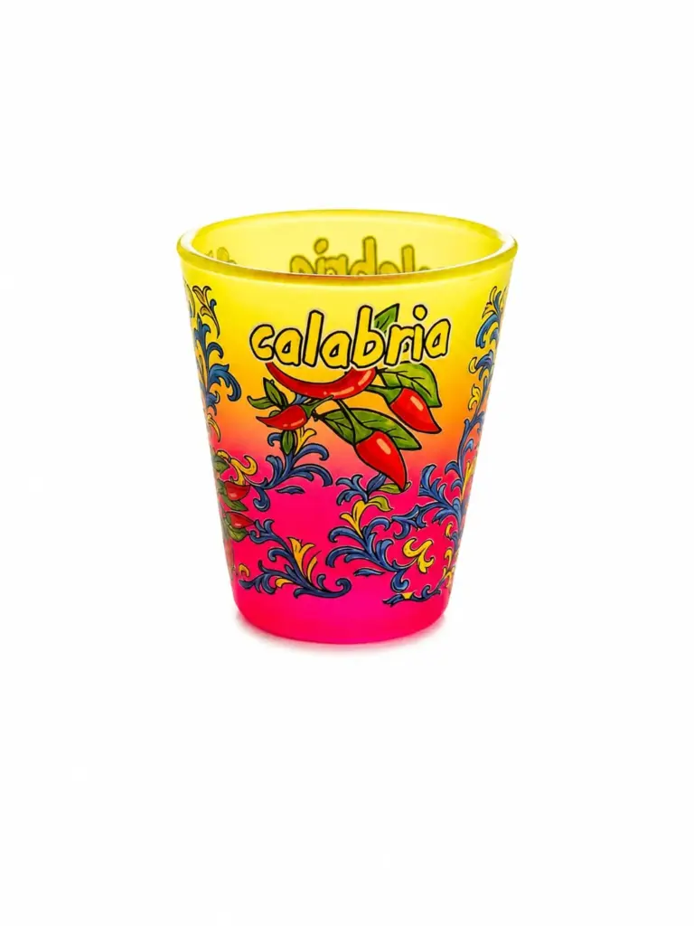 Bicchierino shot vetro satinato sfumato giallo fucsia con peperoncini rossi e scritta Calabria
