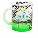 Mug vetro satinato verde con gradiente, logo Bahja Villaggio Residence e paesaggio costiero con palme