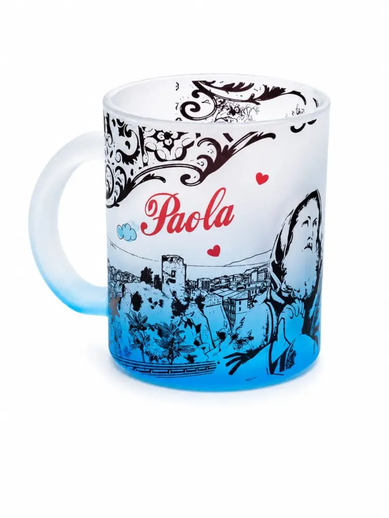 Tazza vetro satinato blu con borgo di Paola, San Francesco patrono e scritta rossa Paola con cuori