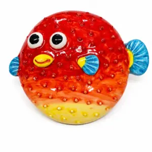 Statuetta pesce palla ceramica rosso giallo pinne azzurre bollicine rilievo