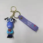 Portachiavi Inside Out con personaggio Paura in gomma blu, targhetta viola e moschettone dorato
