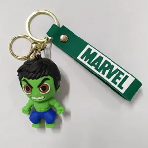 Portachiavi Marvel Hulk in gomma verde stile chibi con targhetta logo Marvel e moschettone dorato
