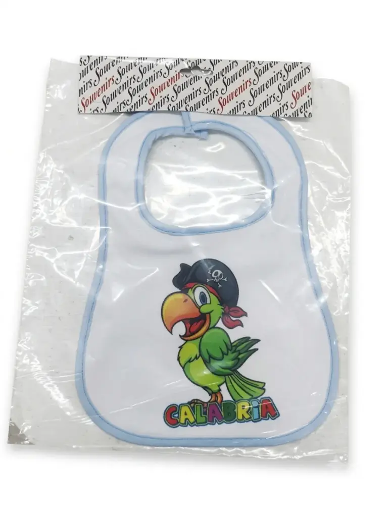 Bavetta neonato bianca bordino azzurro pappagallo pirata verde cappello nero bandana rossa scritta CALABRIA multicolor