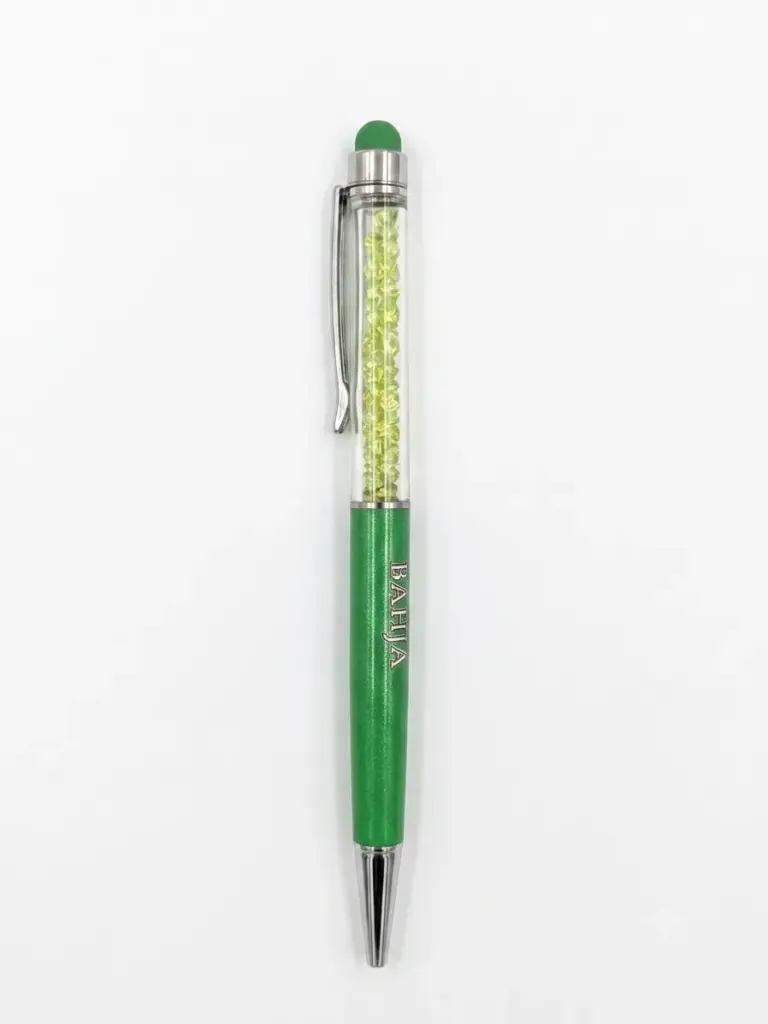 Penna a sfera Bahja con corpo verde metallizzato, sezione trasparente con cristalli verde chiaro, gommino stylus verde e clip cromata