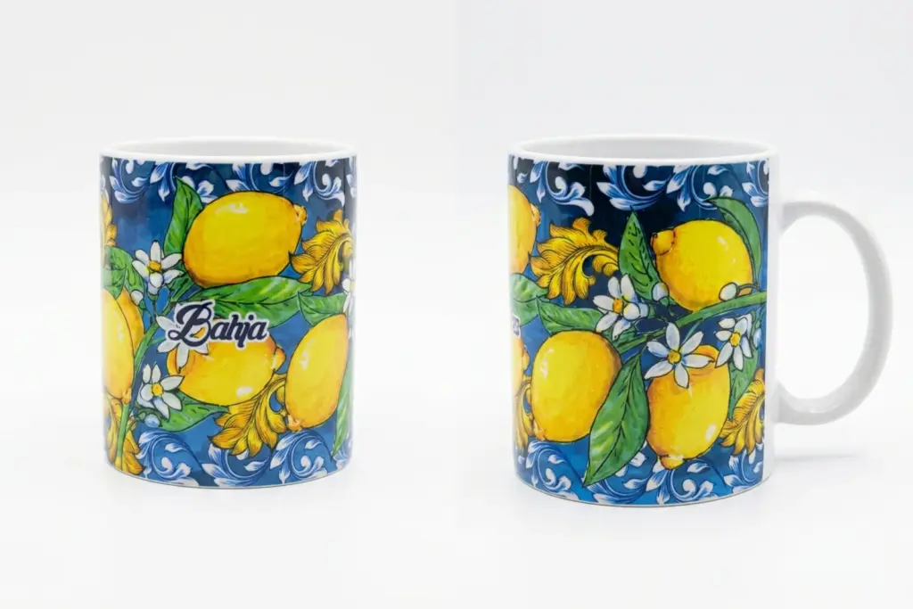 Tazza ceramica bianca decorata limoni gialli zagara fondo blu ornamentale scritta Bahja personalizzabile