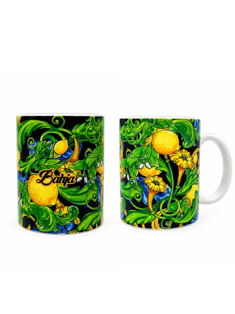 Due tazze ceramica fondo nero con decorazione barocca verde, limoni gialli, fiori arancio, tocchi blu e scritta Bahja in corsivo
