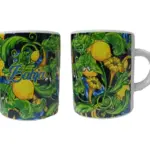 Due tazzine in ceramica con fondo blu scuro, decorazione di limoni gialli e volute verdi, scritta Bahja in azzurro sul fronte, manico bianco